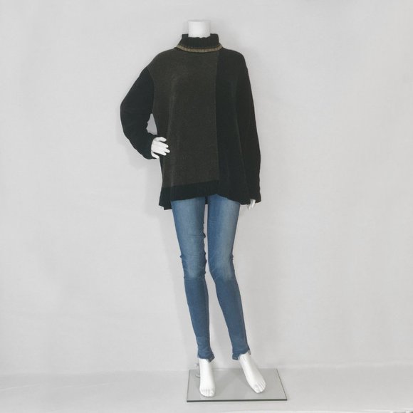 Erika Color Block Turtleneck Sweater - Picture 2 of 13